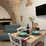 Longo Stone House بيت للعطل *
