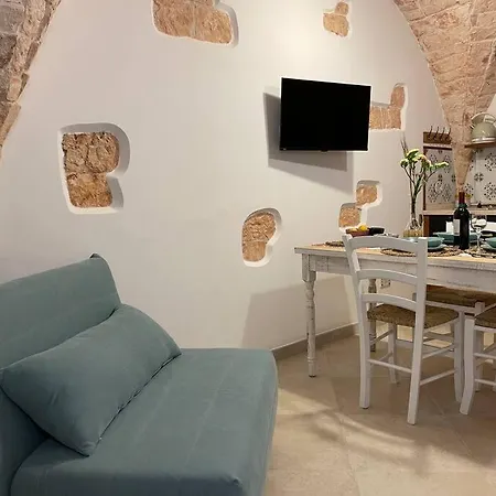 Holiday home Longo Stone House *