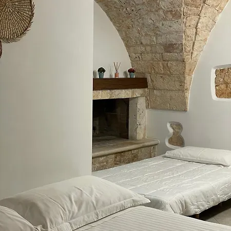 Longo Stone House