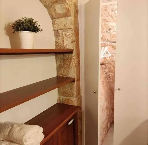 Longo Stone House * カステッラーナ・グロッテ
